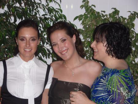 yo con mis 2 hermanas